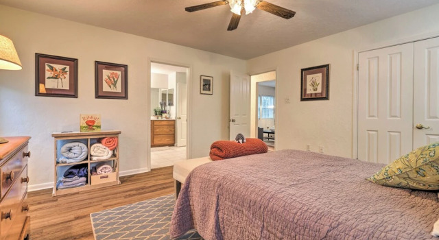 Коттедж Lovely Wimberley Vacation Rental w/ Yard!