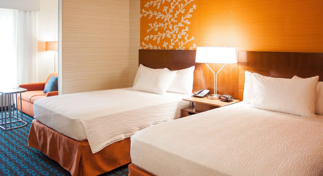 Четырёхместный люкс Executive Fairfield Inn by Marriott Harrisburg Hershey