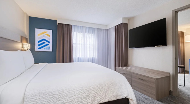Люкс c 1 комнатой Holiday Inn Express Hotel & Suites Ft. Lauderdale-Plantation by IHG