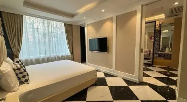 Люкс Caitong Hotel (Urumqi Hongshan Park Times Square)