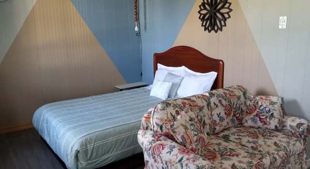 Четырёхместные семейные апартаменты Stop 21 Motel