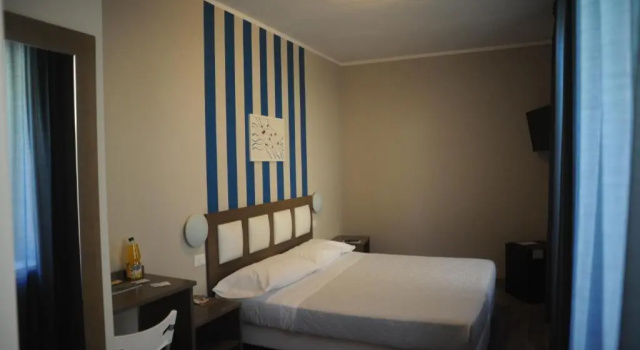 Трёхместный номер Standard GG8 Hotel & Suite SPA