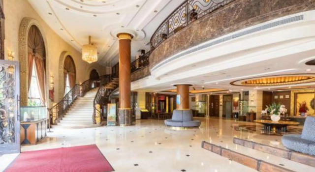 Mascot Hotel, Rezerwuj Hotel Hotele w Zhongshan z basenem, Basen
