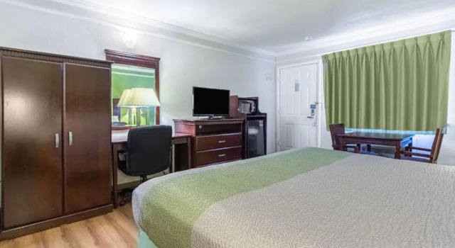 Номер Standard Motel 6-Kingsburg, CA