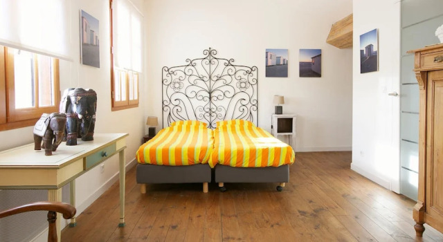 La Calèche, Book Hotel Roussines Charente