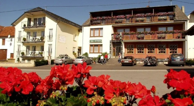Landgasthaus Hoffmann, Prenota Affittacamere Kruchten 