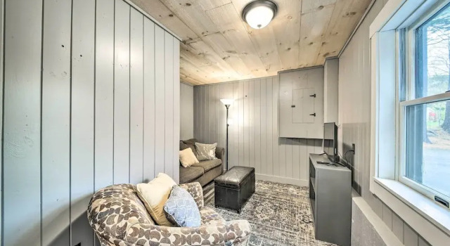 All-season Sanctuary: Steps to Moosehead Lake, Book Vacation Home Greenville Junction Maine