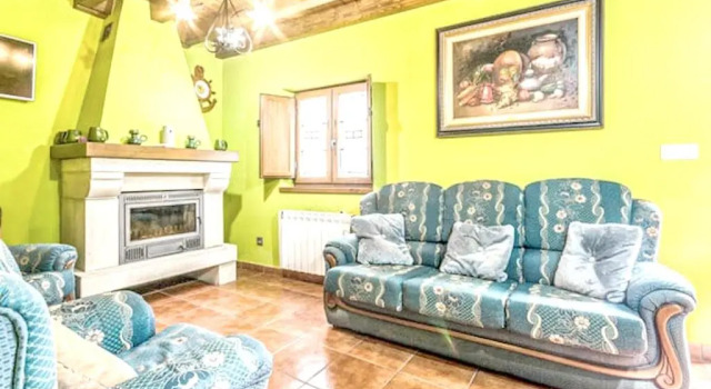 House with 3 bedrooms in Trescares with wonderful mountain view and enclosed garden 20 km from the beach, Prenota Hotel Hotel a Asturie con parcheggio, Parcheggio