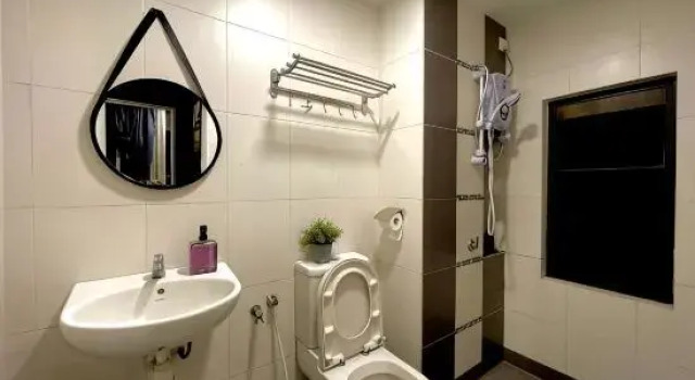 2BR Equine 6 Pax | Wifi+ Netflix | UPM |KLIA | MRT, Забронировать Отель Сери-Кембанган Селангор