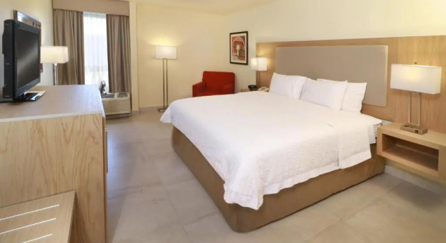 Номер Standard Hampton Inn Monterrey-Airport