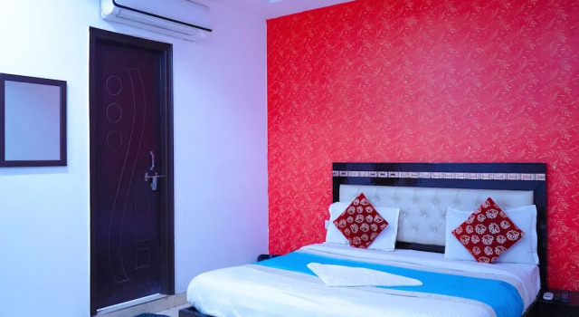 Roomshala 051 Ashok Palace, Забронировать Отель Отели Нью-Дели с завтраком, Завтраки