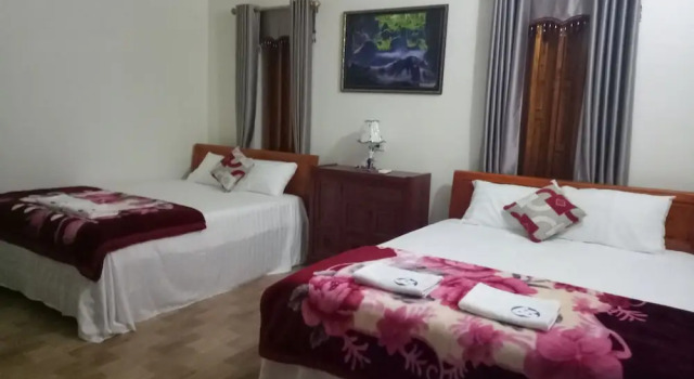 Четырёхместный номер Standard с балконом Diep Le Homestay Phong Nha