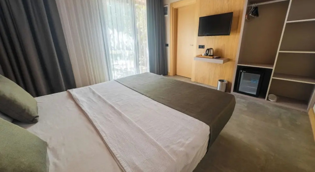 Двухместный номер Deluxe с балконом и с видом на сад Perast Garden Hotel