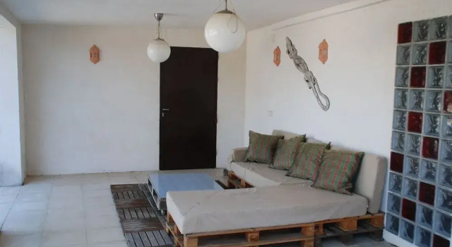 Casa Rural Mirando a Gredos I, Varaa Hotelli Hotellit Madridin maakunta pysäköinnillä, Pysäköinti