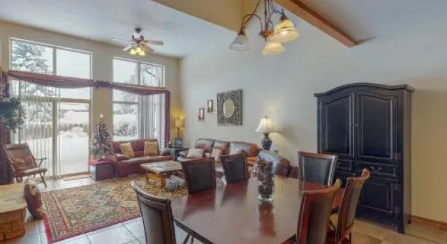 Whispering Pines 924