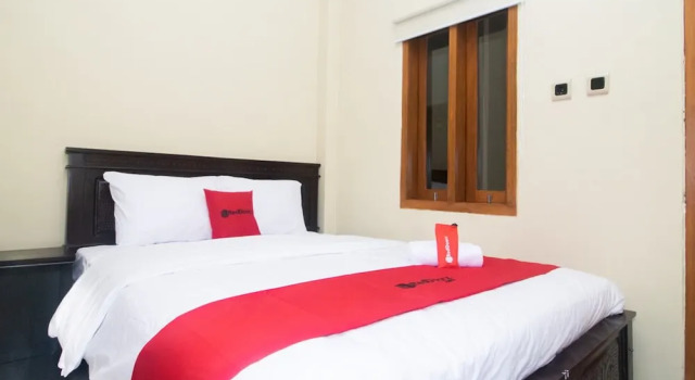 Двухместный номер Standard RedDoorz Syariah near Universitas 17 Agustus Banyuwangi