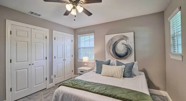 Spacious Houston Family Home With Game Room!