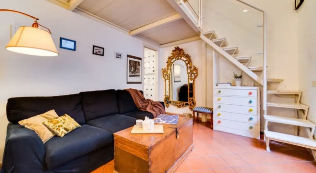Amazing Apt/historic Building/ghetto, Serviced by Hostmaker, Забронировать Отель Рим Лацио, рядом с Уста истины