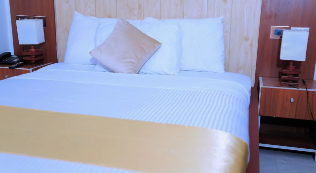 Abaት Guest House, Prenota Affittacamere Hotel economici a Addis Abeba
