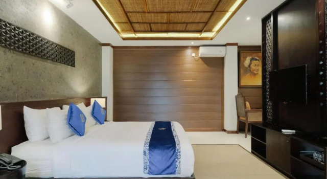 Люкс с видом на бассейн djabu Seminyak Hotel