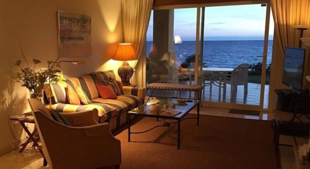 Grand Front Line Location Apartment- Heated Pool