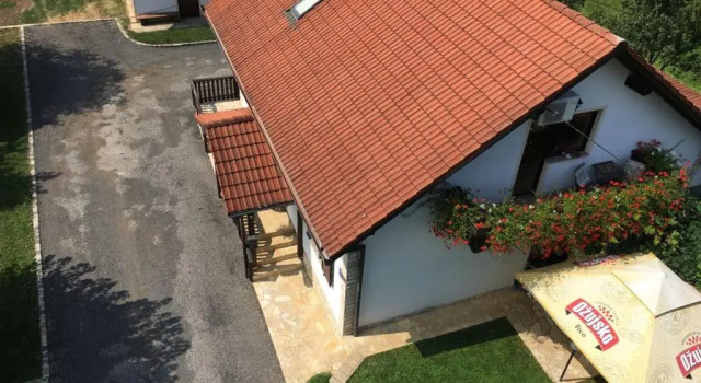 Apartment Lorena, Book Lejlighed Hoteller i Karlovac county med parkering, Parkering