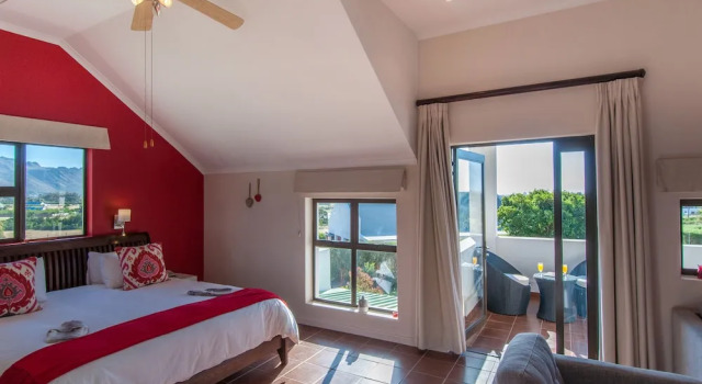 Двухместный номер Deluxe с балконом Wind-Rose Guest House