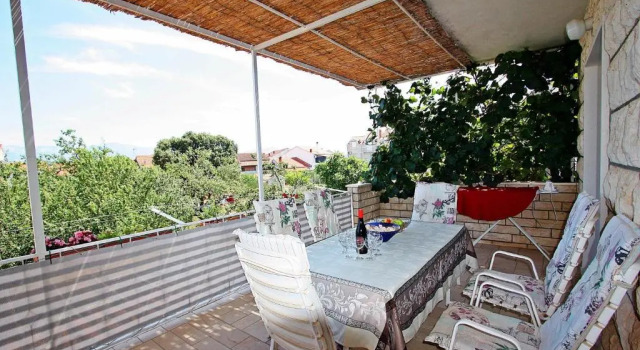 Апартаменты с 4 комнатами Apartments Martic