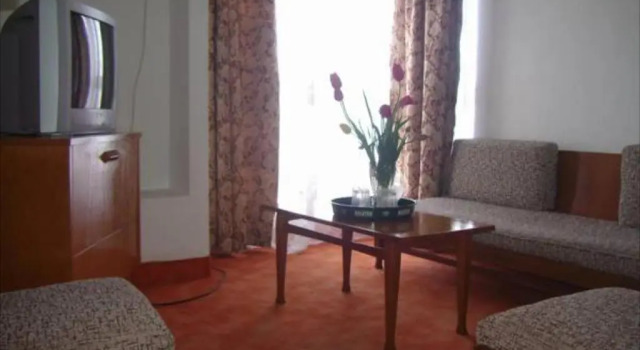 Hotel Banat, Book Hotel Olimp Constanta