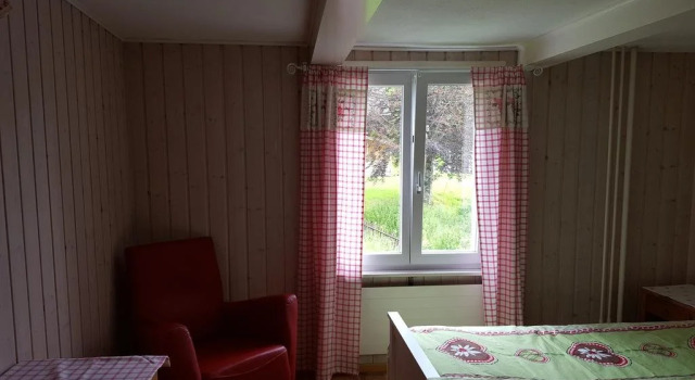 Gästehaus Krone, Rezerwuj Hotel Hotele w Neckertal z parkingiem, Parking