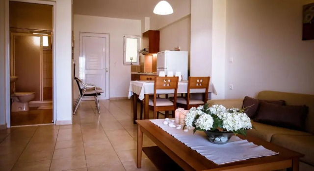 Апартаменты с видом на море Tsambikos Apts