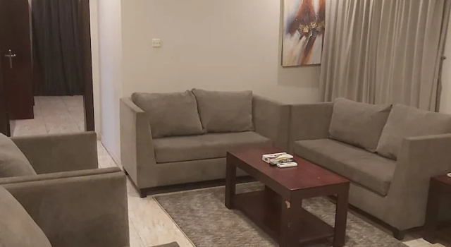 Семейные апартаменты с 3 комнатами Danat 1 Apartments
