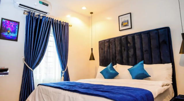 Номер Royal El Elyon Hotel and Suites