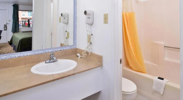 Номер Americas Best Value Inn Clute