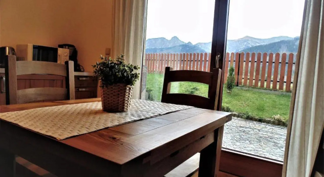Апартаменты Apartament z widokiem na Giewont- Split AC, Private Terrace, Private Parking