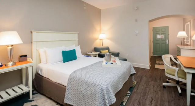 Четырёхместный номер Executive voco Sarasota by IHG