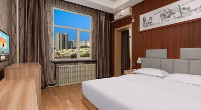 Люкс Hongdu Hotel (Korla Beishan Road Branch)