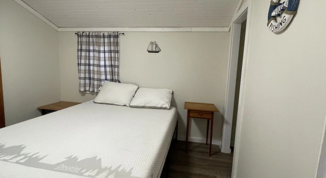 Коттедж Deluxe с 3 комнатами с видом на озеро Bobcaygeon Resort