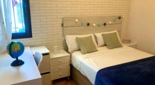 GATU PREMIUM Villa LURBERRI piscina privada, 4 dormitorios, 2 baños, parking , jardín y barbacoa