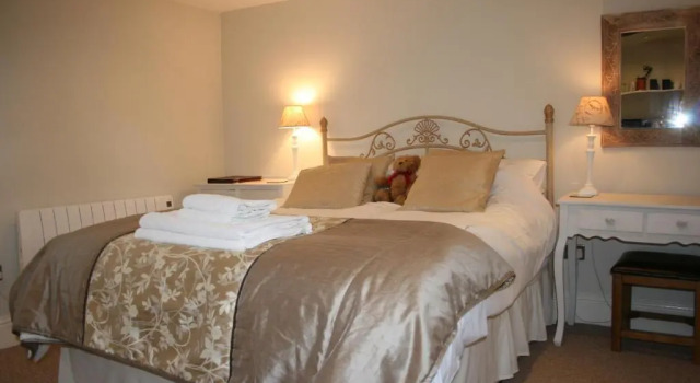 Студия The Manor Guest House