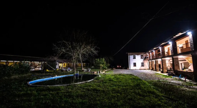 Cascina Lunguria, Забронировать Отель Отели Пьемонта с бассейном, Бассейн