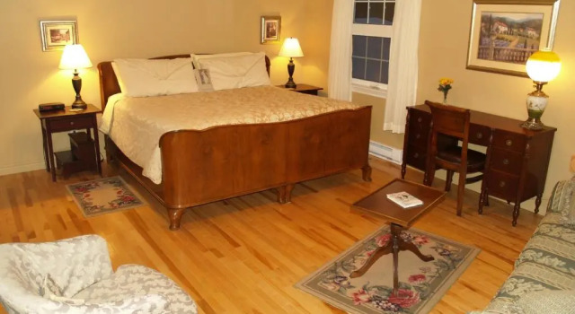 Люкс Deluxe Bakers Chest B&B