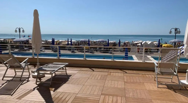 Апартаменты Sea view apartment with swimming pool