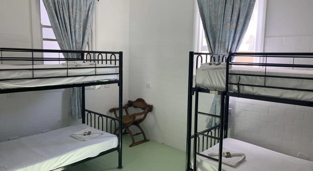 Кровать в общем номере (женский номер) The Pyrmont Budget Hotel