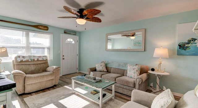 Tropical Retreat, Updated Private Home With Wifi, Book Feriehus Villaer i Florida, Villa