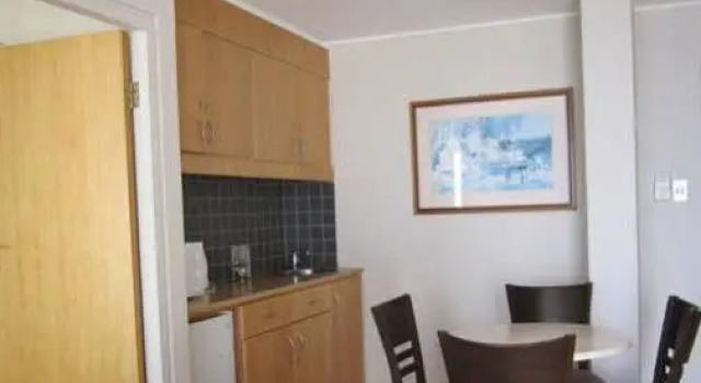One Fine Stay Apartments