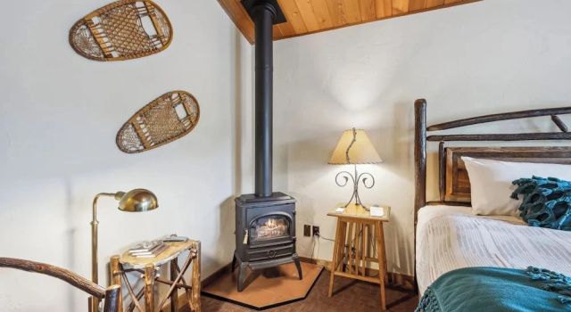 Двухместный номер Deluxe с видом на горы Good Medicine Lodge