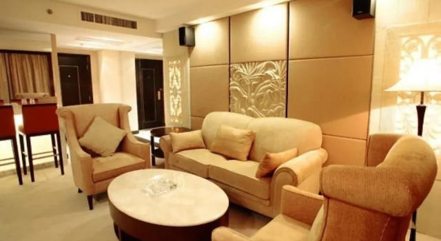 Yunfeng Hotel - Guangzhou, Rezervasyon Otel Guangdong otoparklı oteller, Otopark