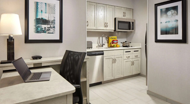 Двухместная Studio Suite Homewood Suites By Hilton Long Beach Airport