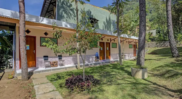Hotel O Villa Inn App Trawas Bintaro Syariah